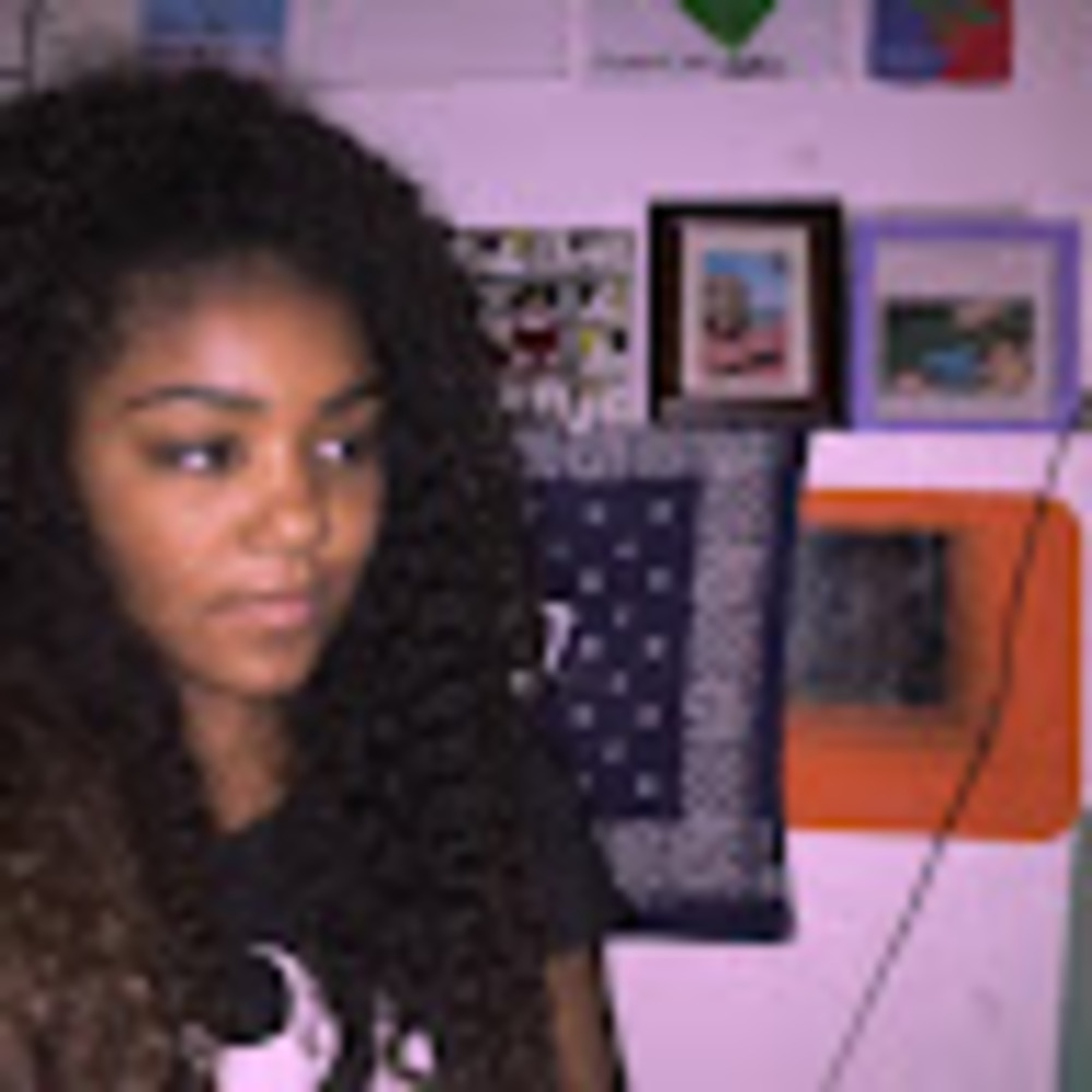 Meet your Posher, Nayla